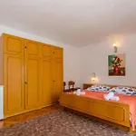 Rooms Ante