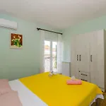 Rooms Ante