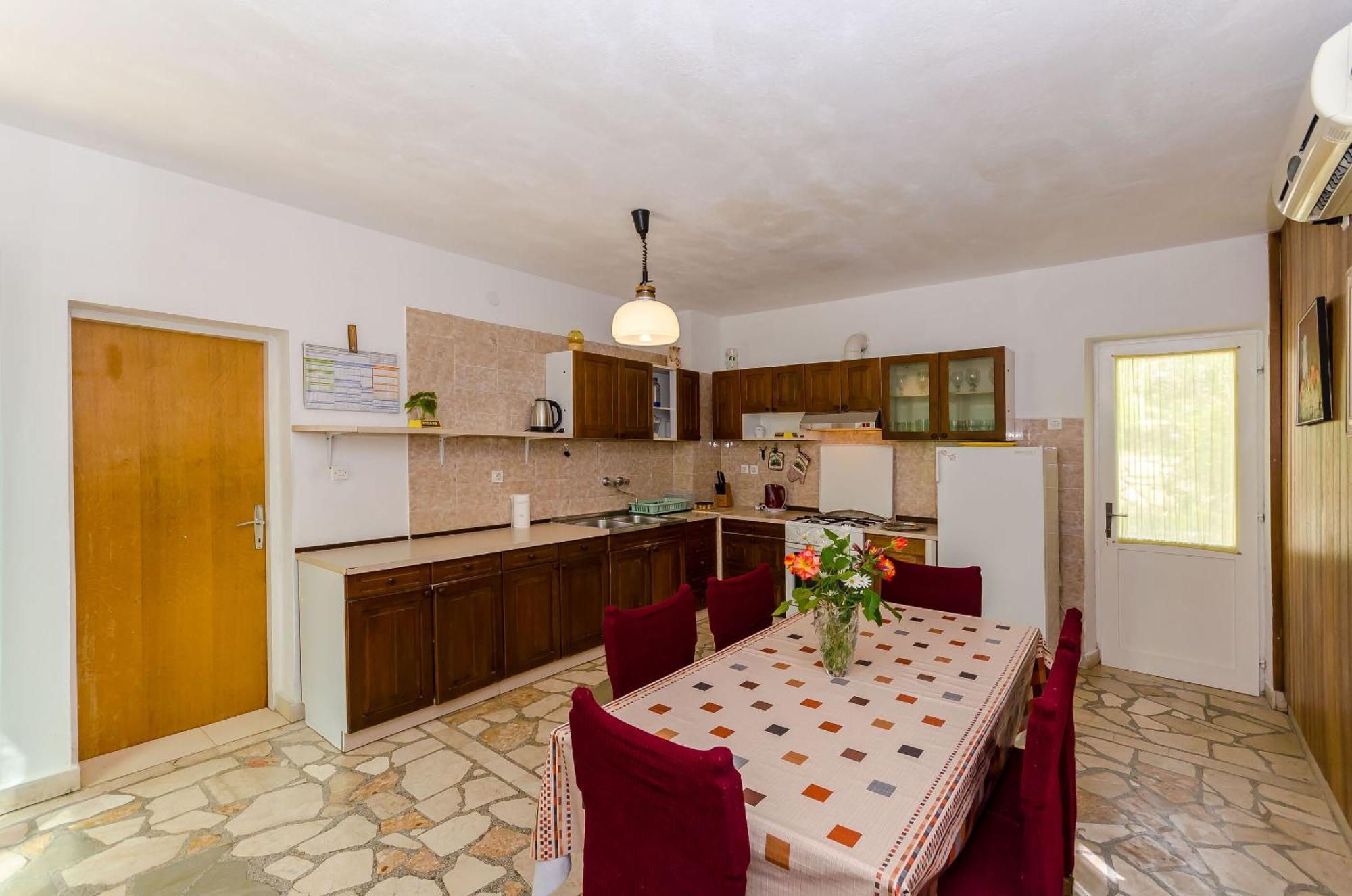 Ante 3* Vrboska